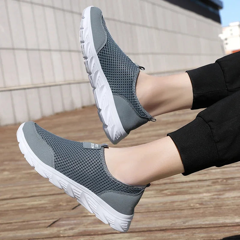 Men’s Breathable Mesh Slip-On Running Shoes